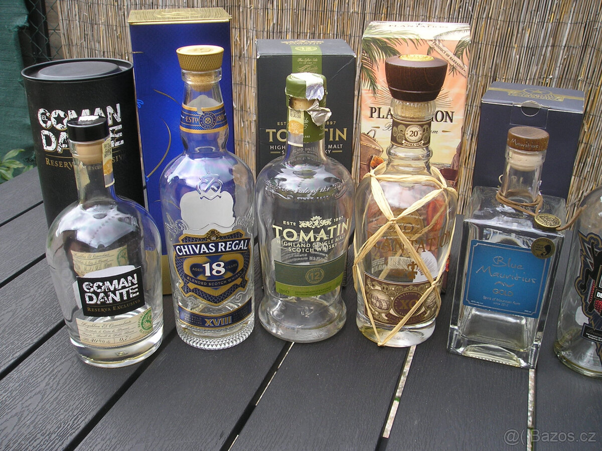 Láhve od alkoholu - 2