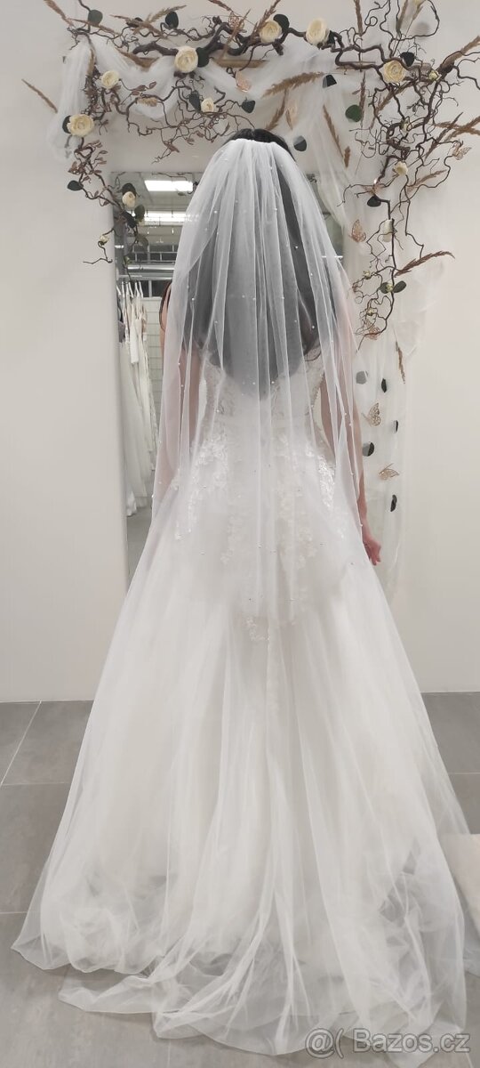 Prodám svatební šaty - 2