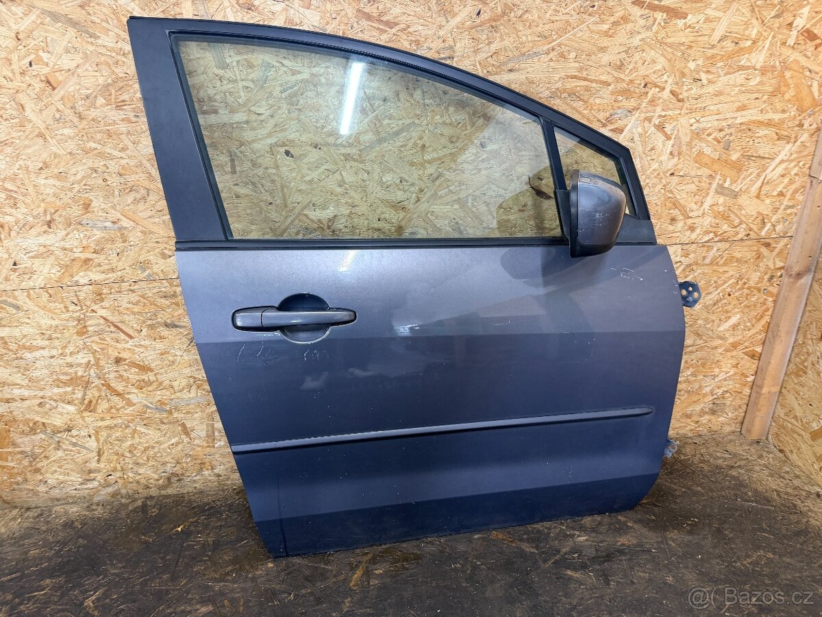 KOMPLETNÍ PRAVÉ PŘEDNÍ DVEŘE MAZDA 5 - 2