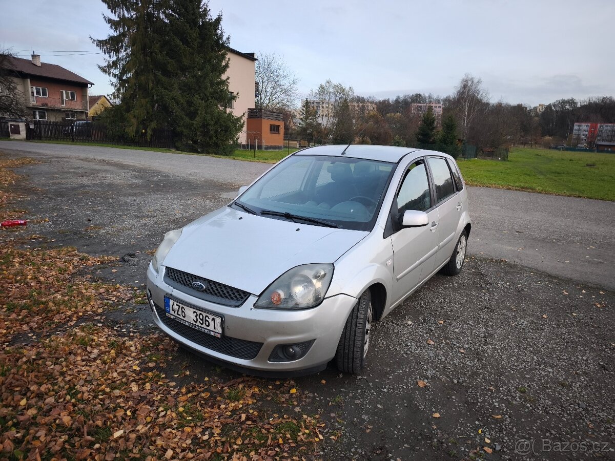 Ford Fiesta - 2