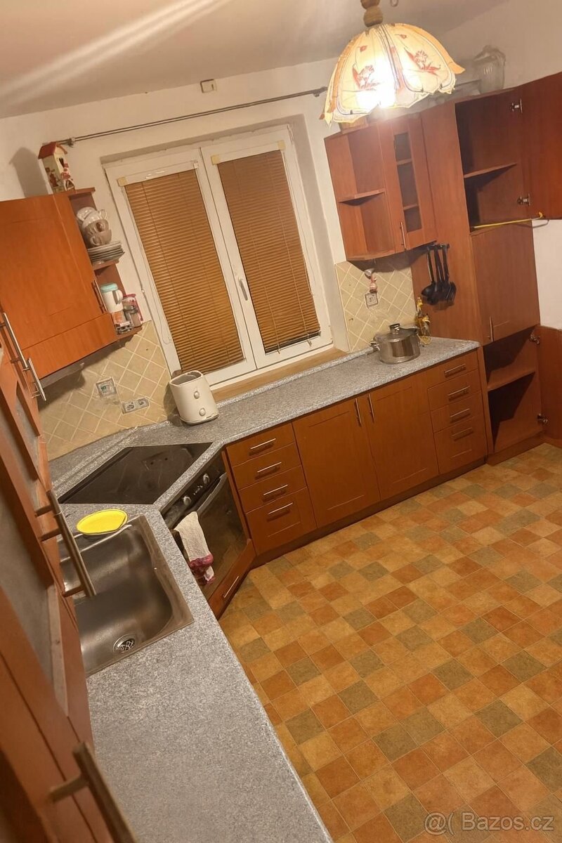 Rohová kuchyňská linka Grena- Rezervace - 2