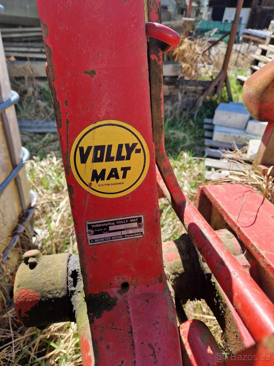 Prodám pluh oboustranný dvouradličný Obracák - 2