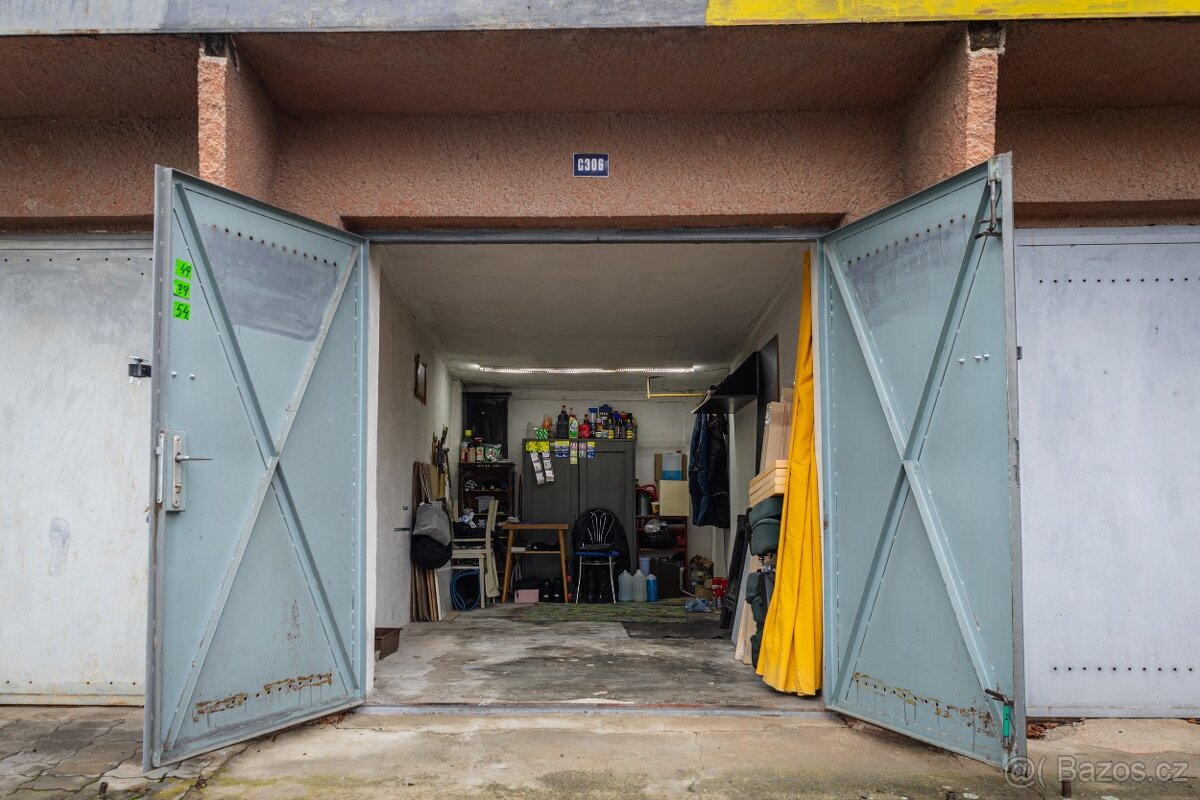 Prodej garáže 16 m2 ve Znojmě – Pražská sídliště - 2
