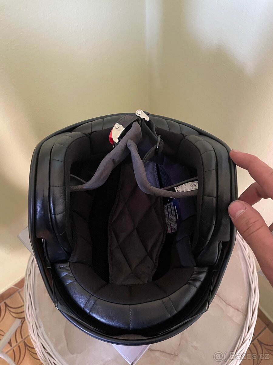 HJC V30 XL Helma na motorku - 2