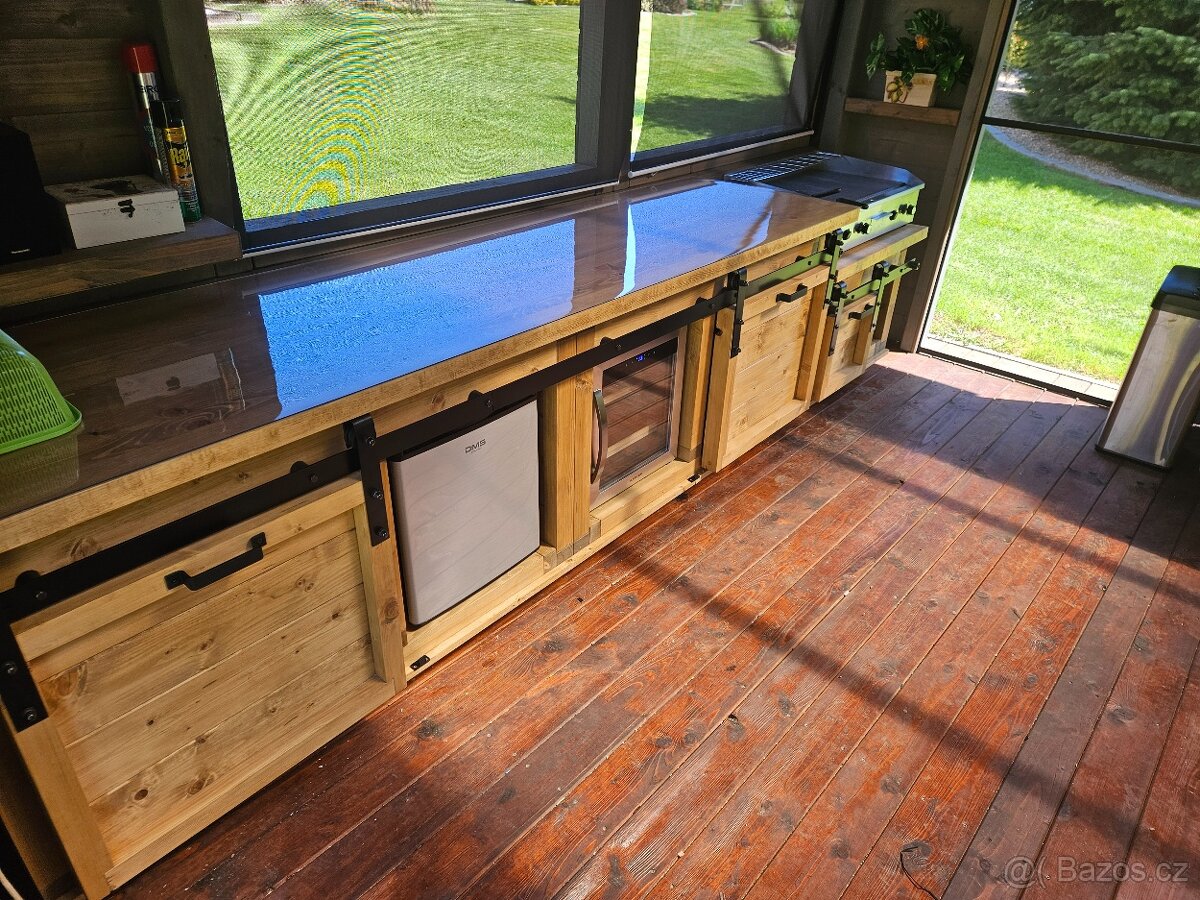 Kuchyň z masivu - 2