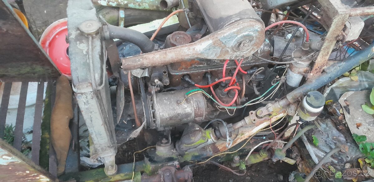 Traktor domácí výroby Škoda 1202 - 2