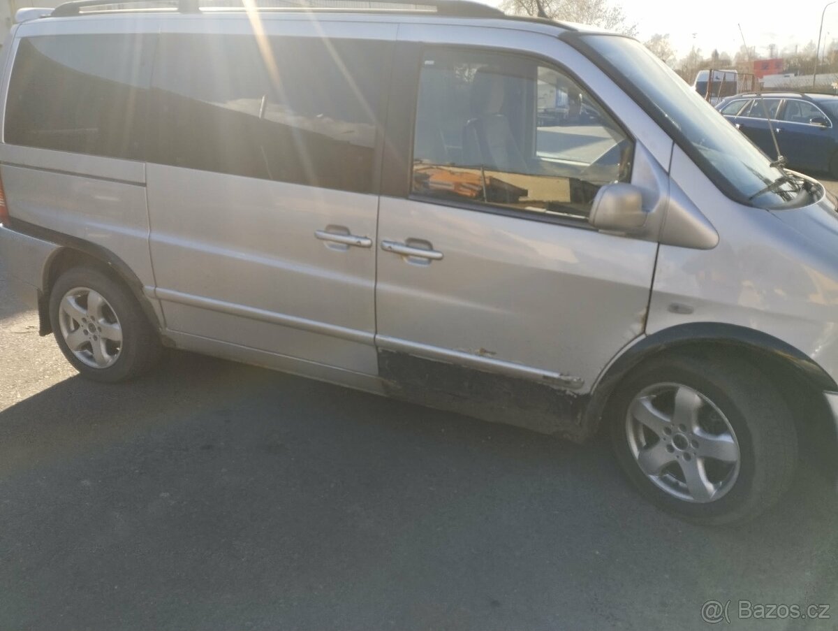 Prodám Mercedes V 220 CDI - 2
