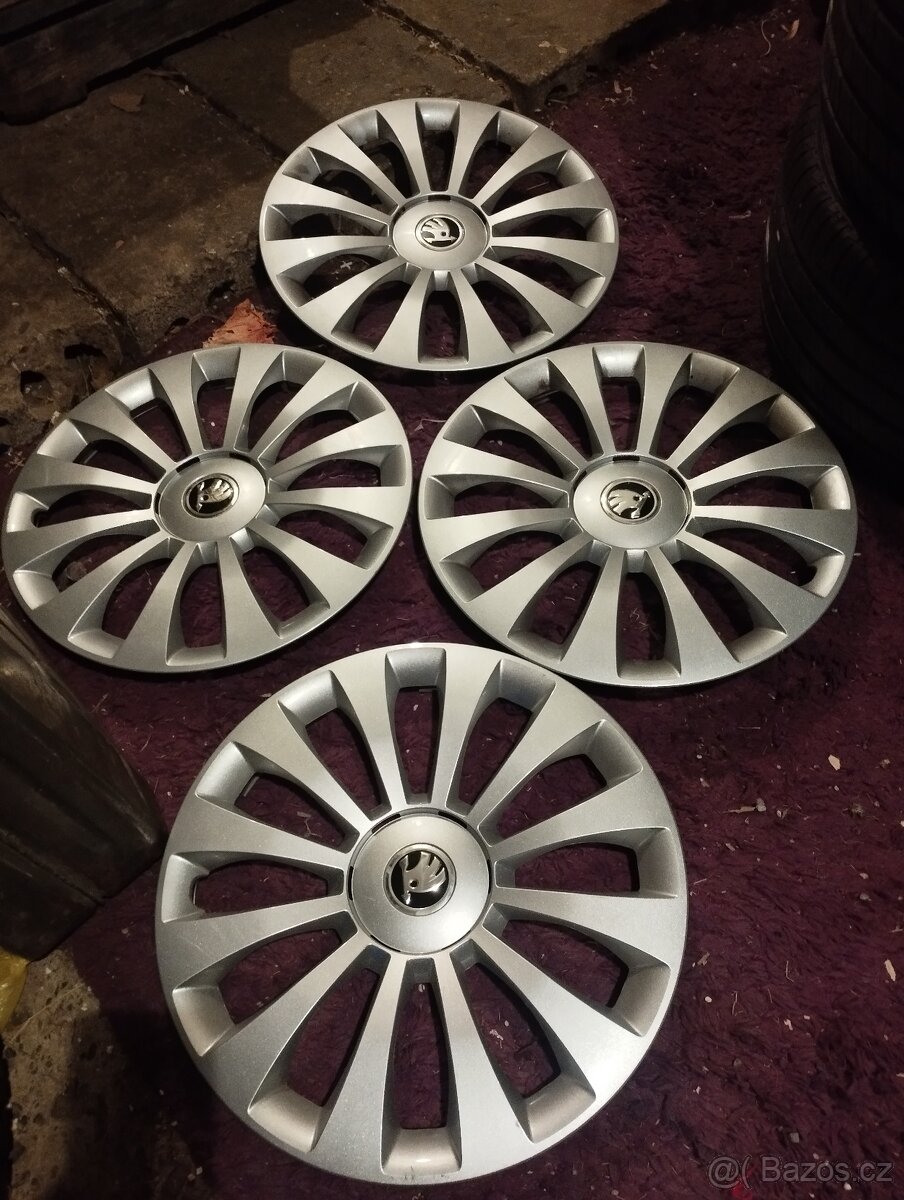 Poklice Škoda R/15.original - 2