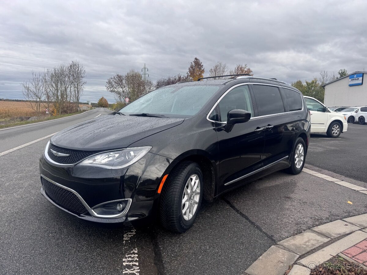 Chrysler Pacifica 3,6 Pentastar RU L Kůže 2019 DPH - 2
