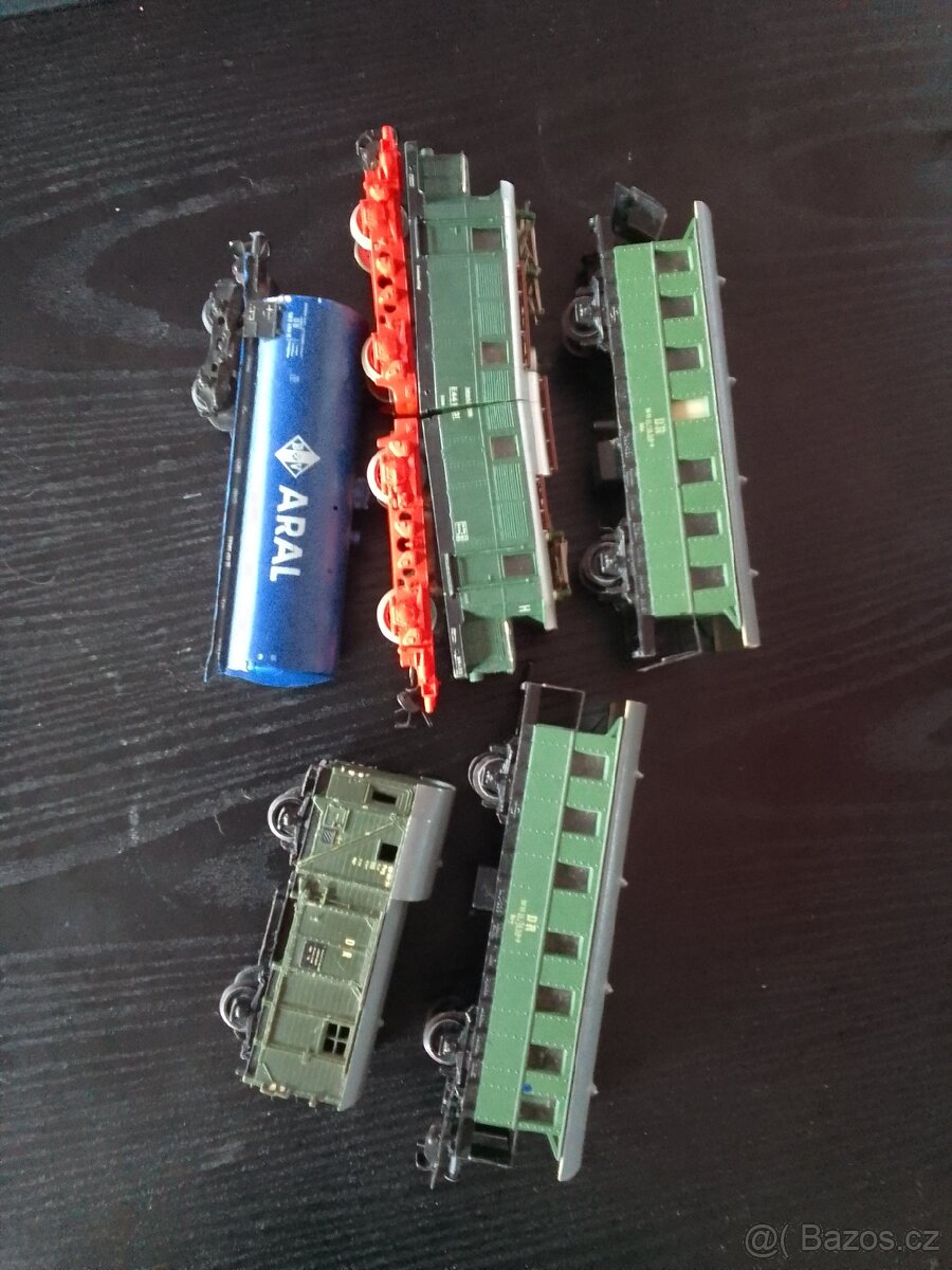 Odznáčky, vláčky - 2