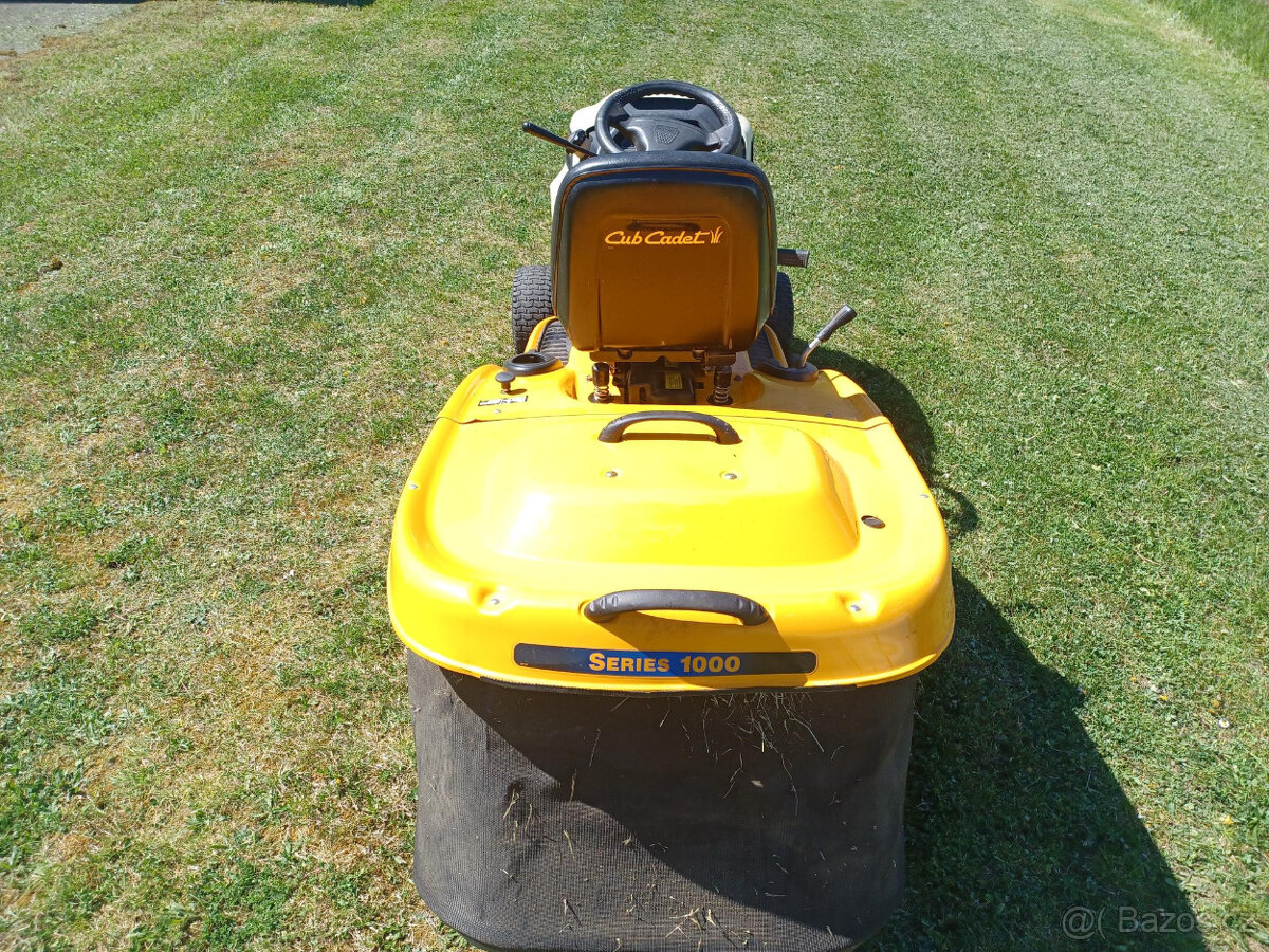 Žací traktor MTD Cub Cadet - 2