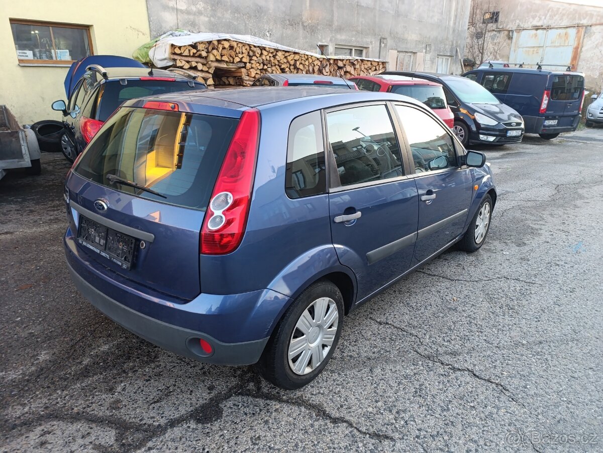 Ford Fiesta 1.3 i - 2