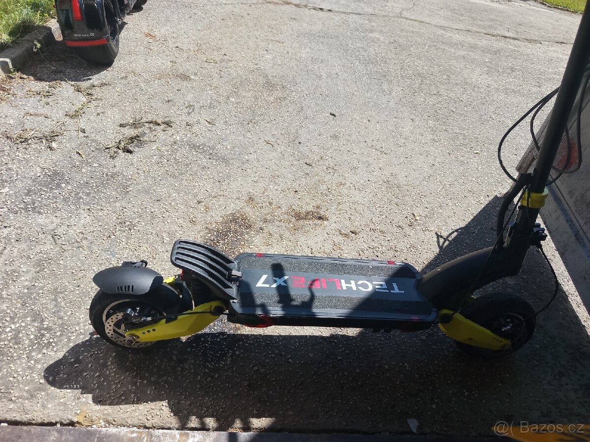 Elektrická koloběžka techlife X7 - 2
