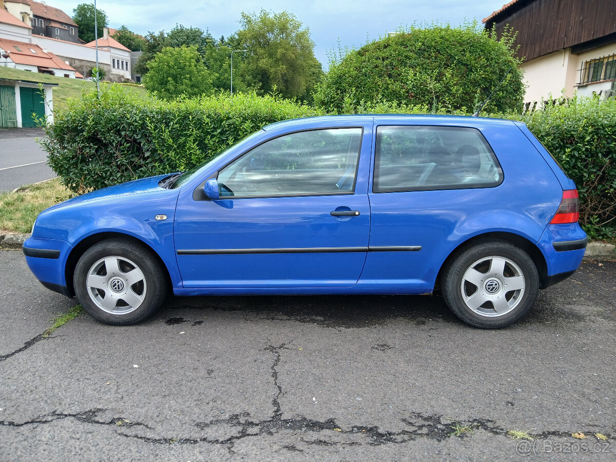 Volkswagen Golf, 1.6 77kW - 2