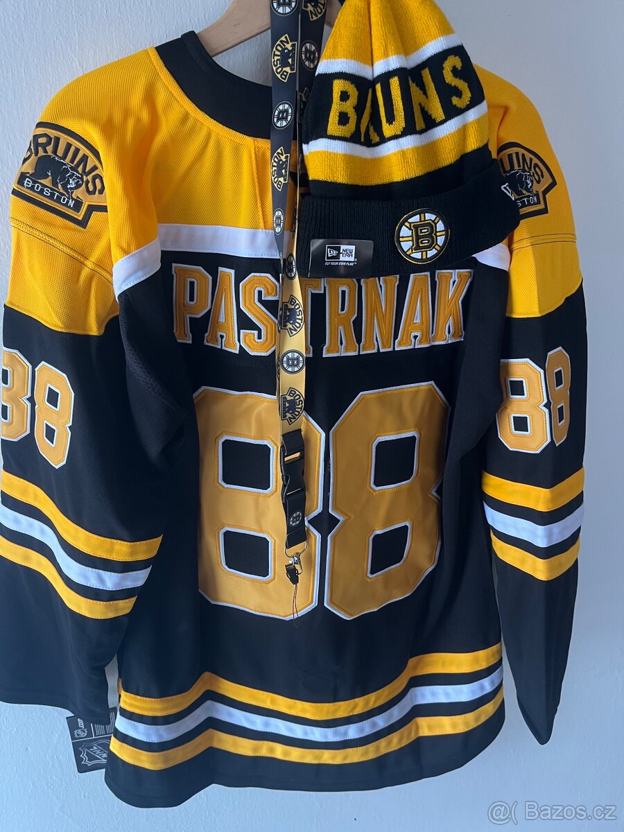 Dres David Pastrňák,čepice,klíčenka. - 2