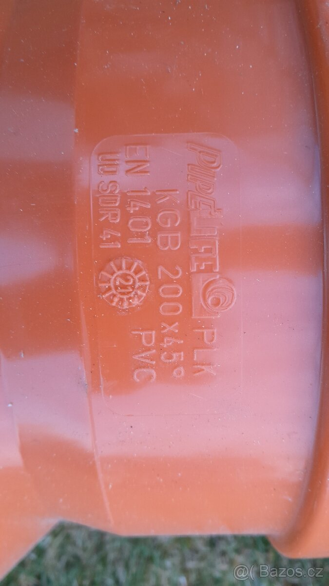 Kolena KGEM DN 300/15 a DN 200/45 - 2