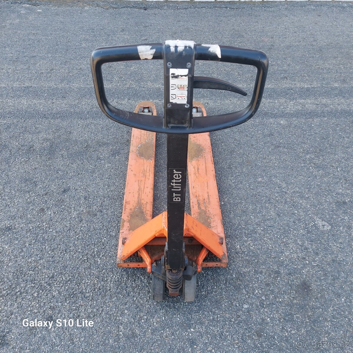 Paletový vozík BT LIFTER - 2