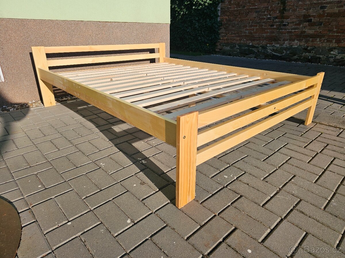 Masivní borovicová postel 160x200 s roštem - 2