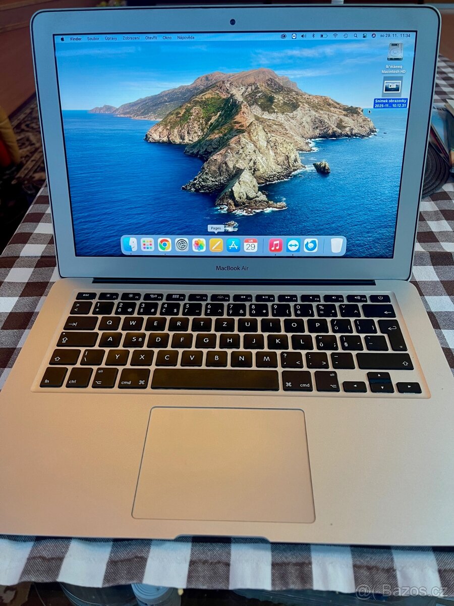 MacBook Air (13-inch, Mid 2013) - 2