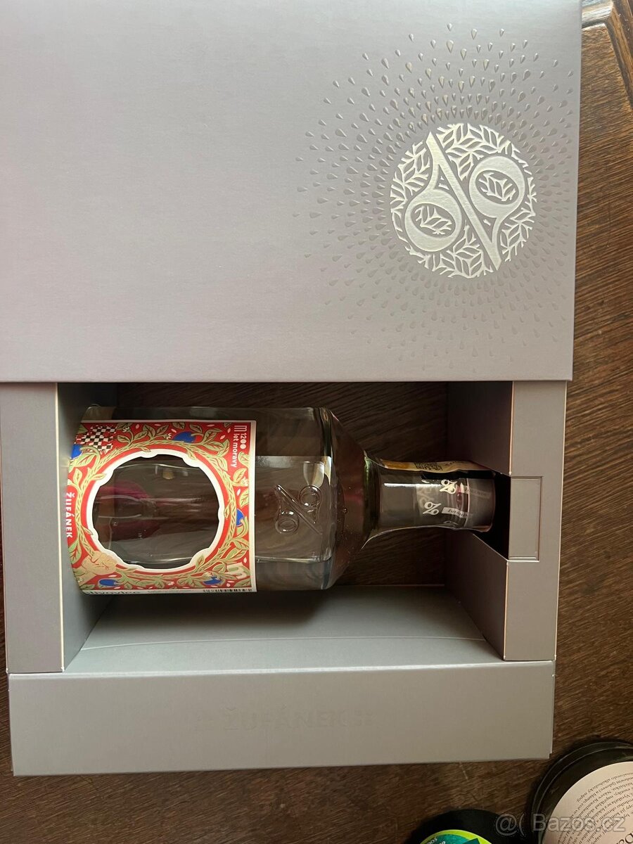 Investiční slivovice Žufánek 1200 let Moravy - 2