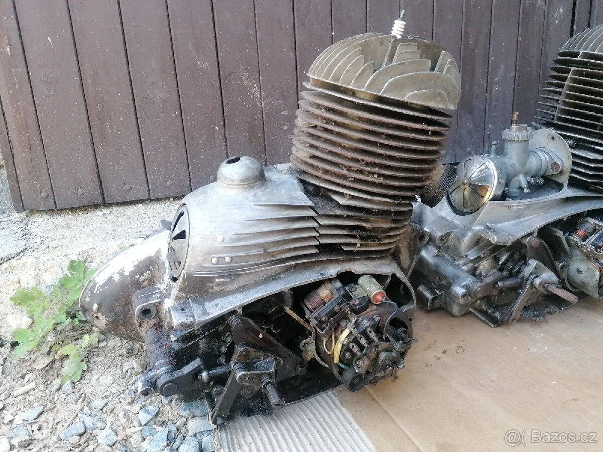 Jawa pérák Zbrojovka, komunista - 2