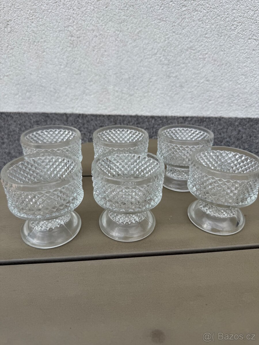 Skleničky na poháry - 2