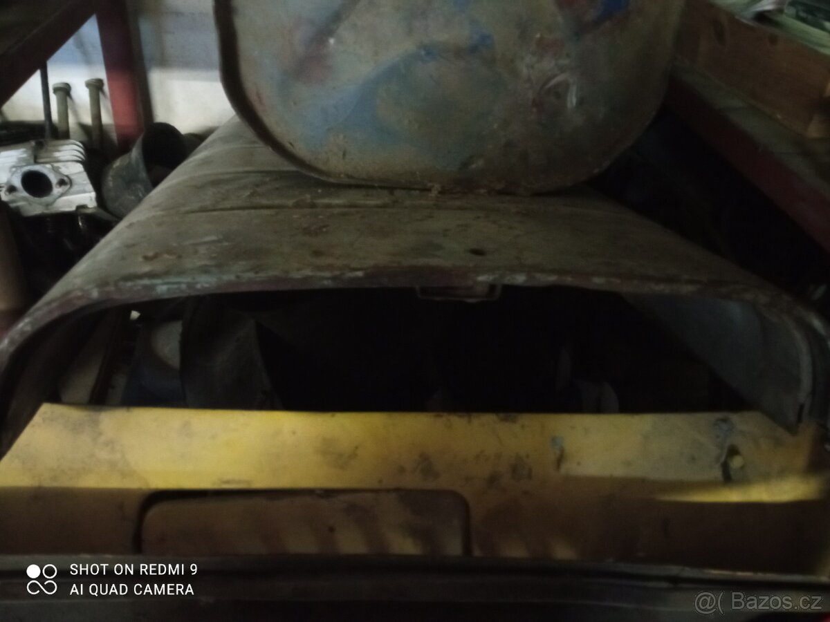 S 706 ,Mates,LIAZ, palivová nádrž,skla kabiny - 2