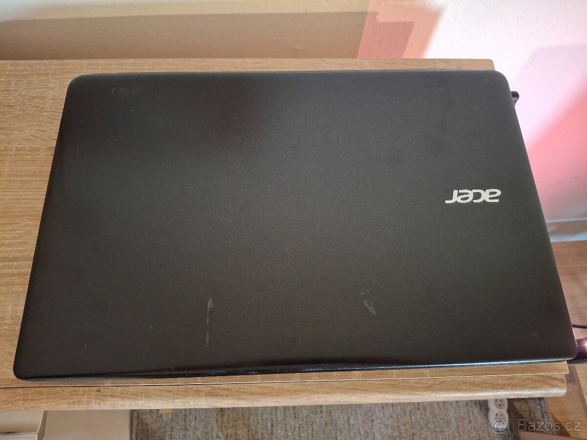 Prodám Acer E1-510,cpu 4 jádro+ssd disk - 2