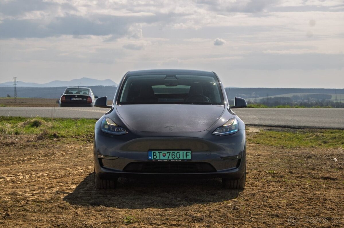 Tesla Model Y Long Range AWD 2022 - 2