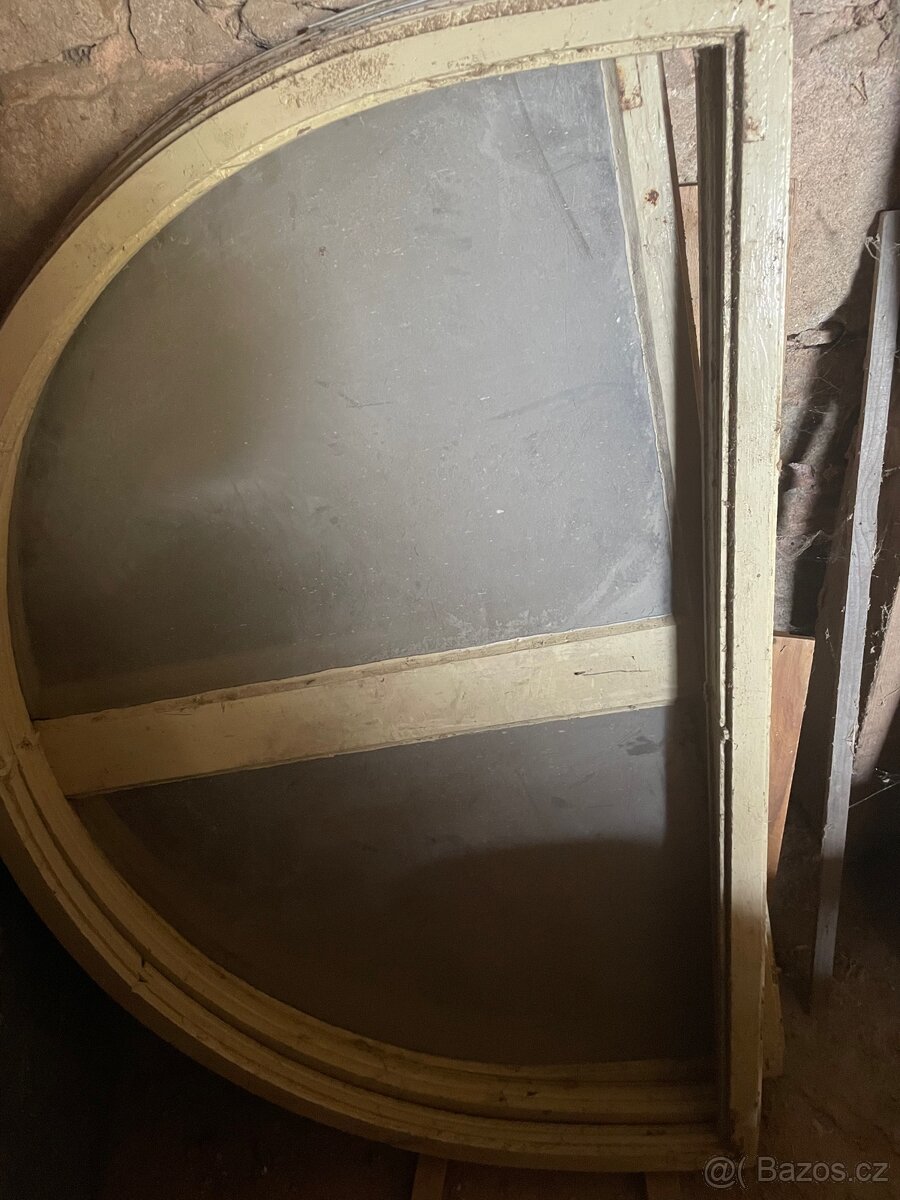 Půlkulatá okna 4kusy . - 2
