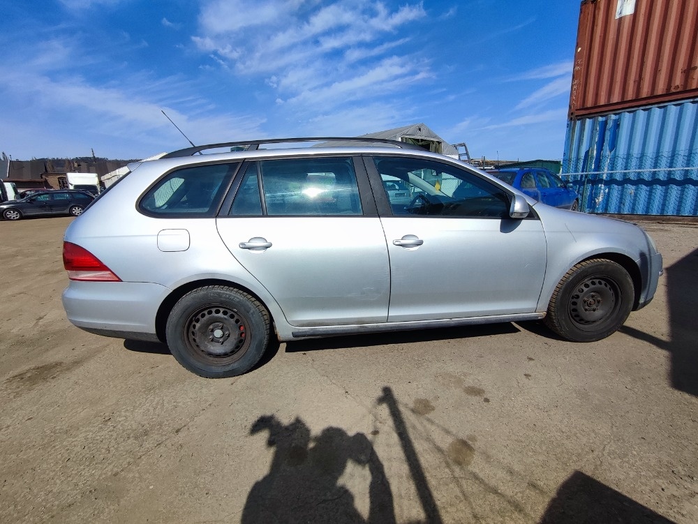 VW Golf č. 2338 - 2