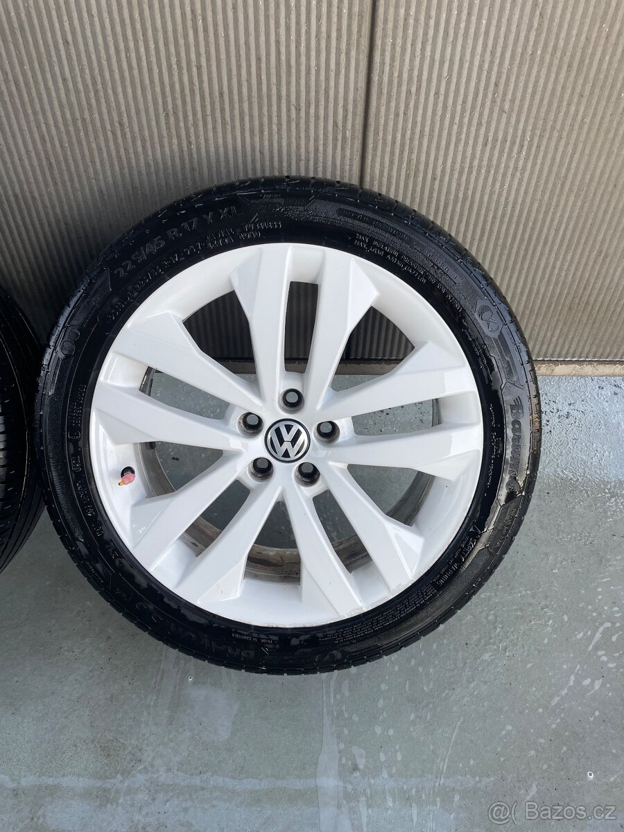 5x100 225/45R17 - 2