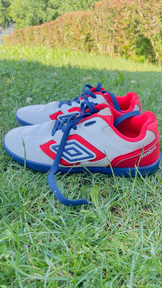 Boty umbro - 2