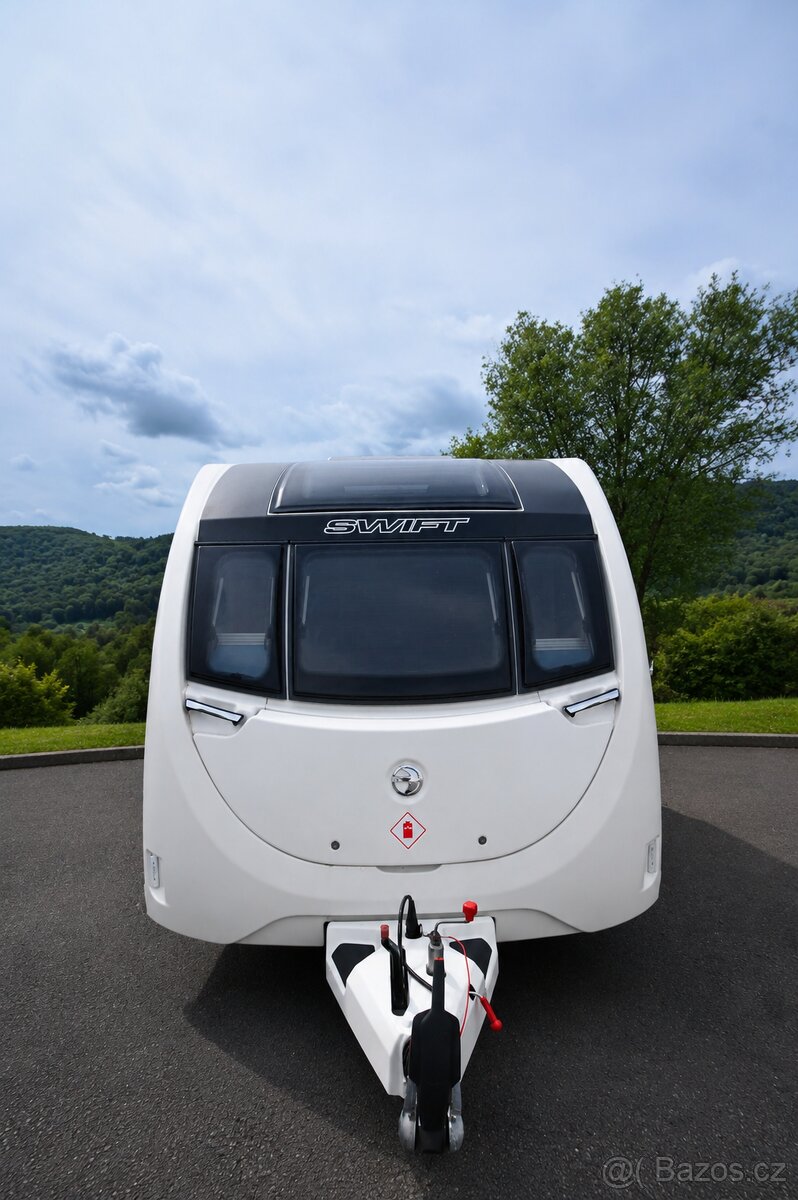 Swift Astbury - 2
