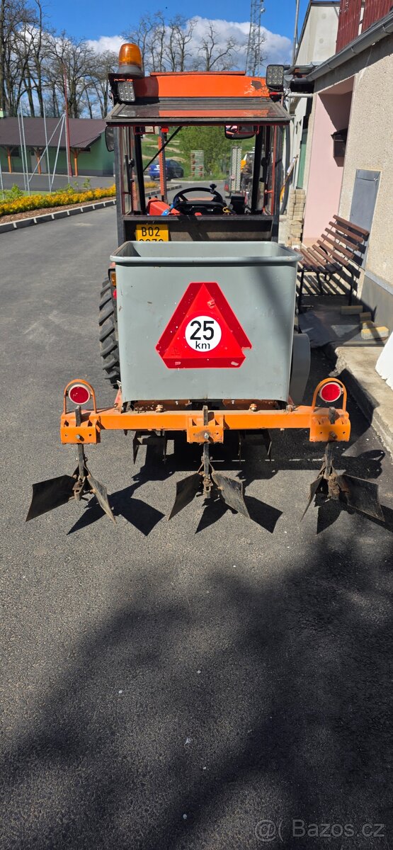 Sazeč brambor za Malotraktor - 2