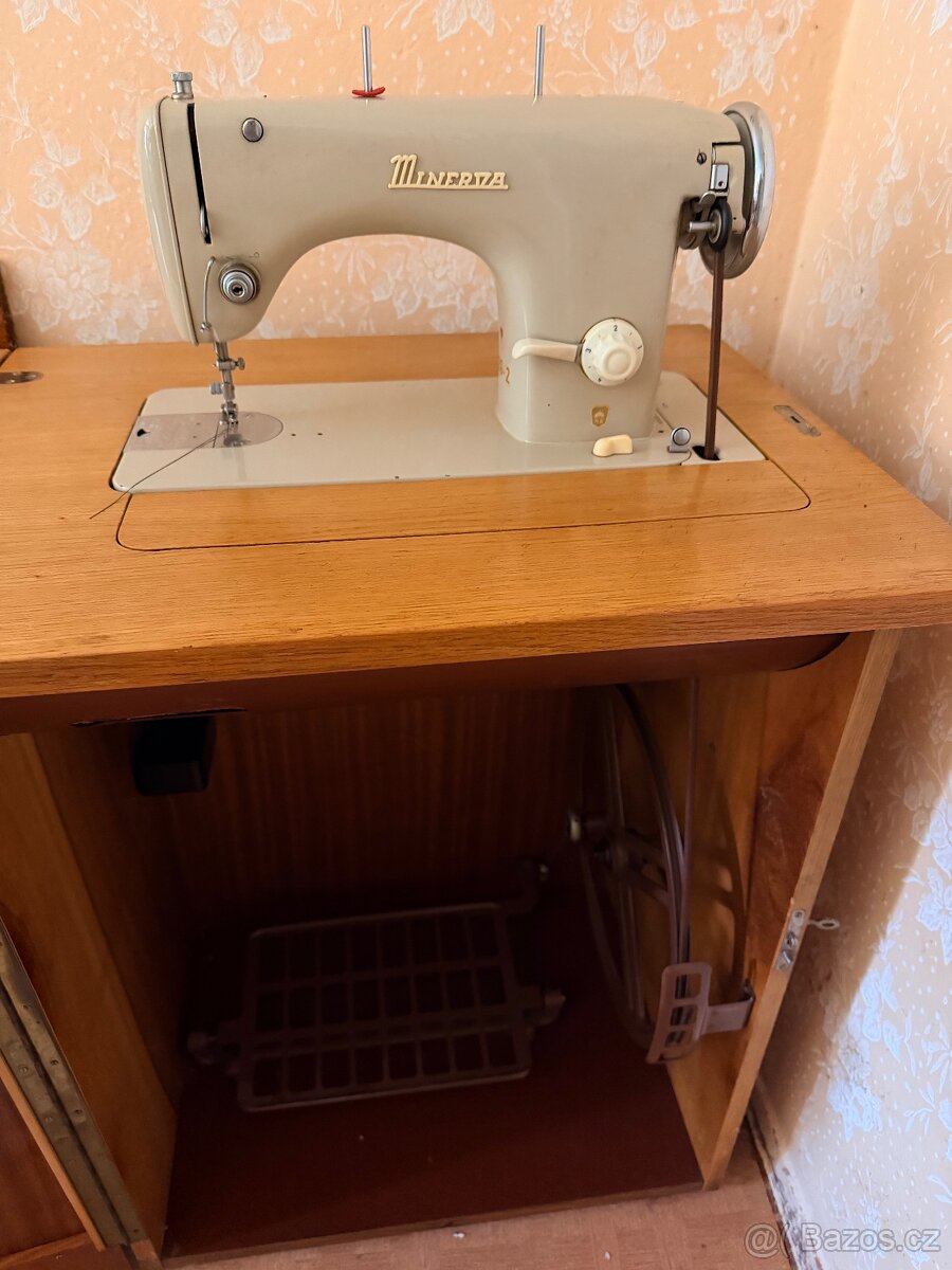 Retro šicí stroj Veritas - 2