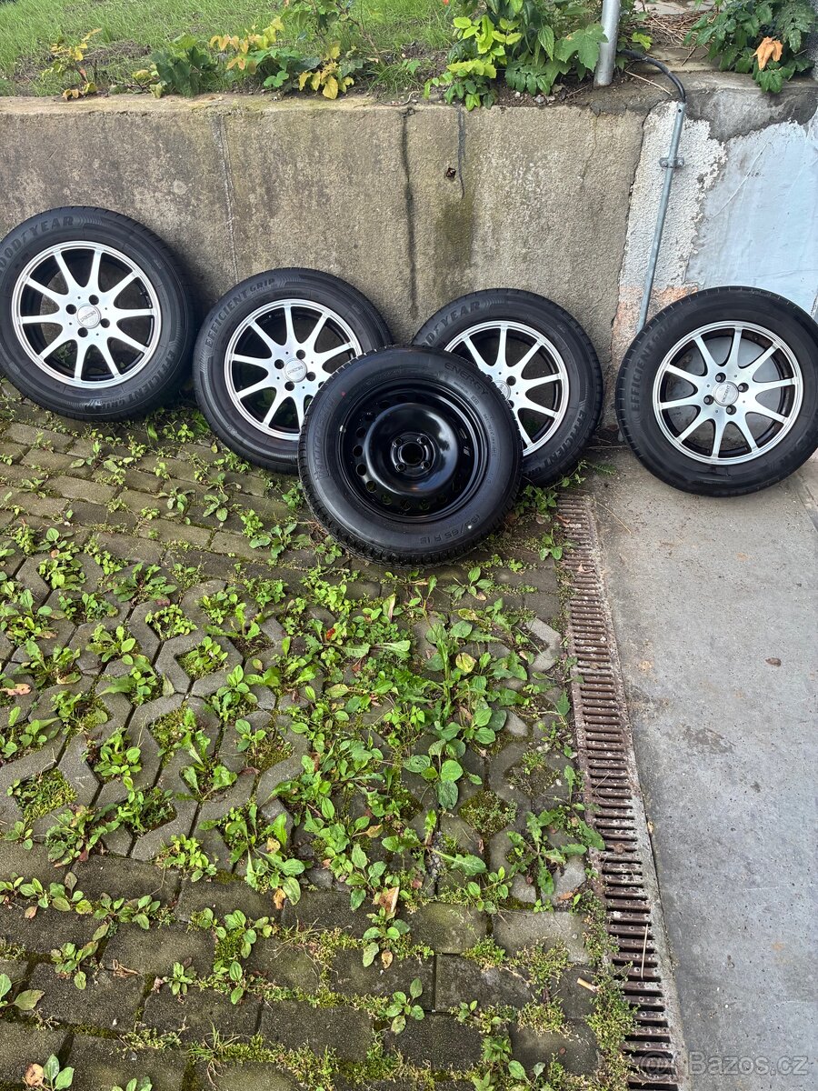 Sada Alu kol DEZENT 15" - 2