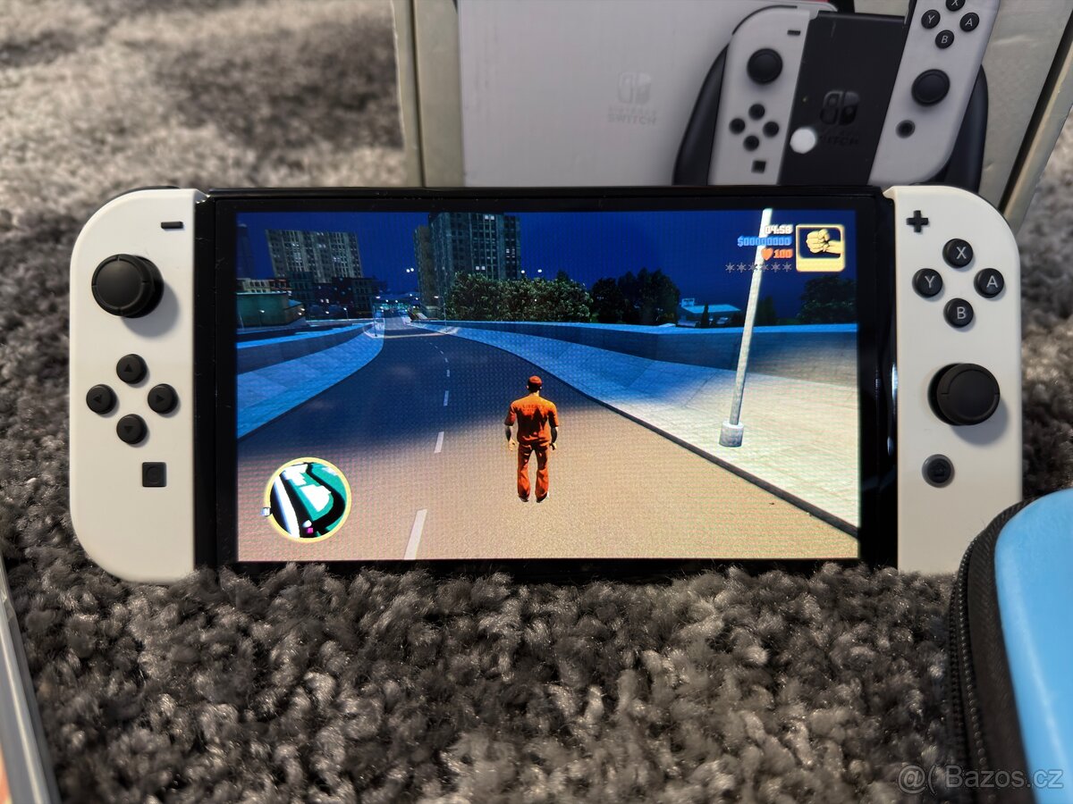 Nintendo Switch OLED Top stav jako nové - 2