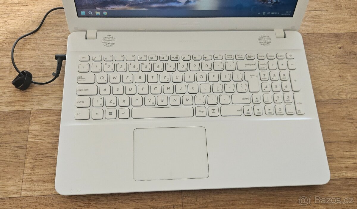 Asus VivoBook X541N, Windows 11, SSD - 2