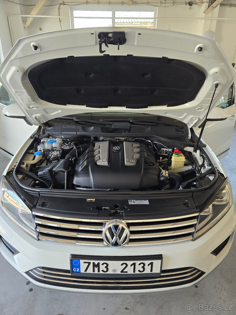 Prodám VW TOUAREG model „MASAJ“ 3.0TDI, 193kW, 4x4, 2016