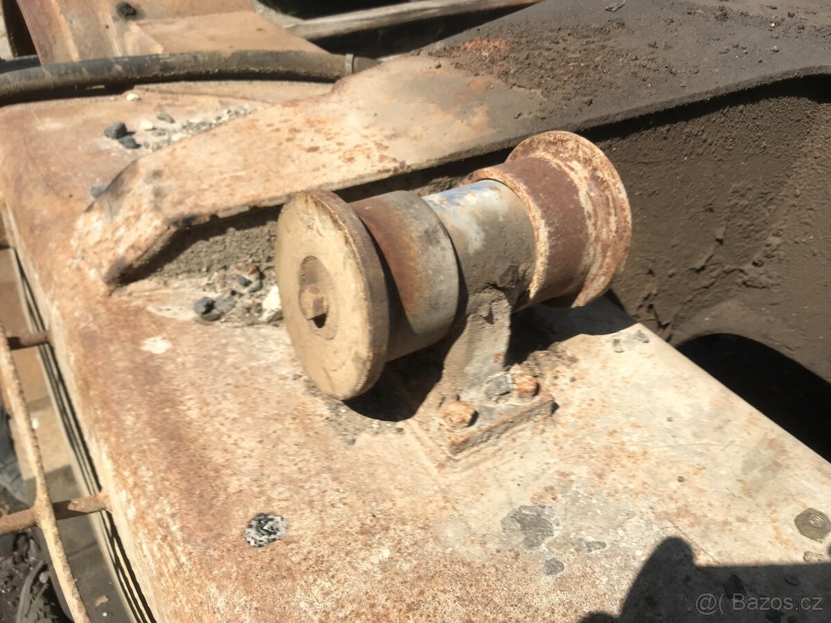 Pásový podvozek UDS 110 - 2