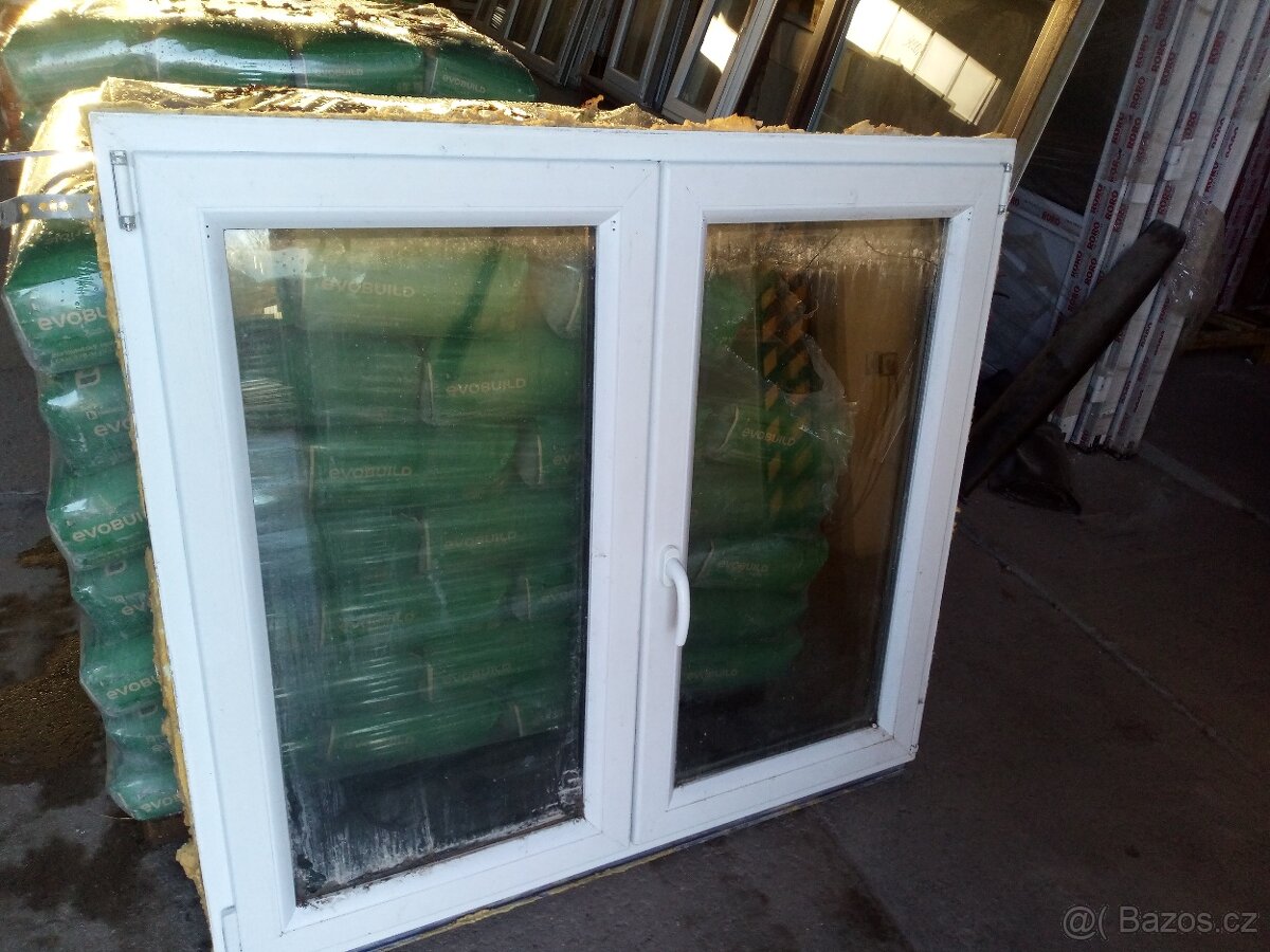 Plastové okno, polodekor - 2