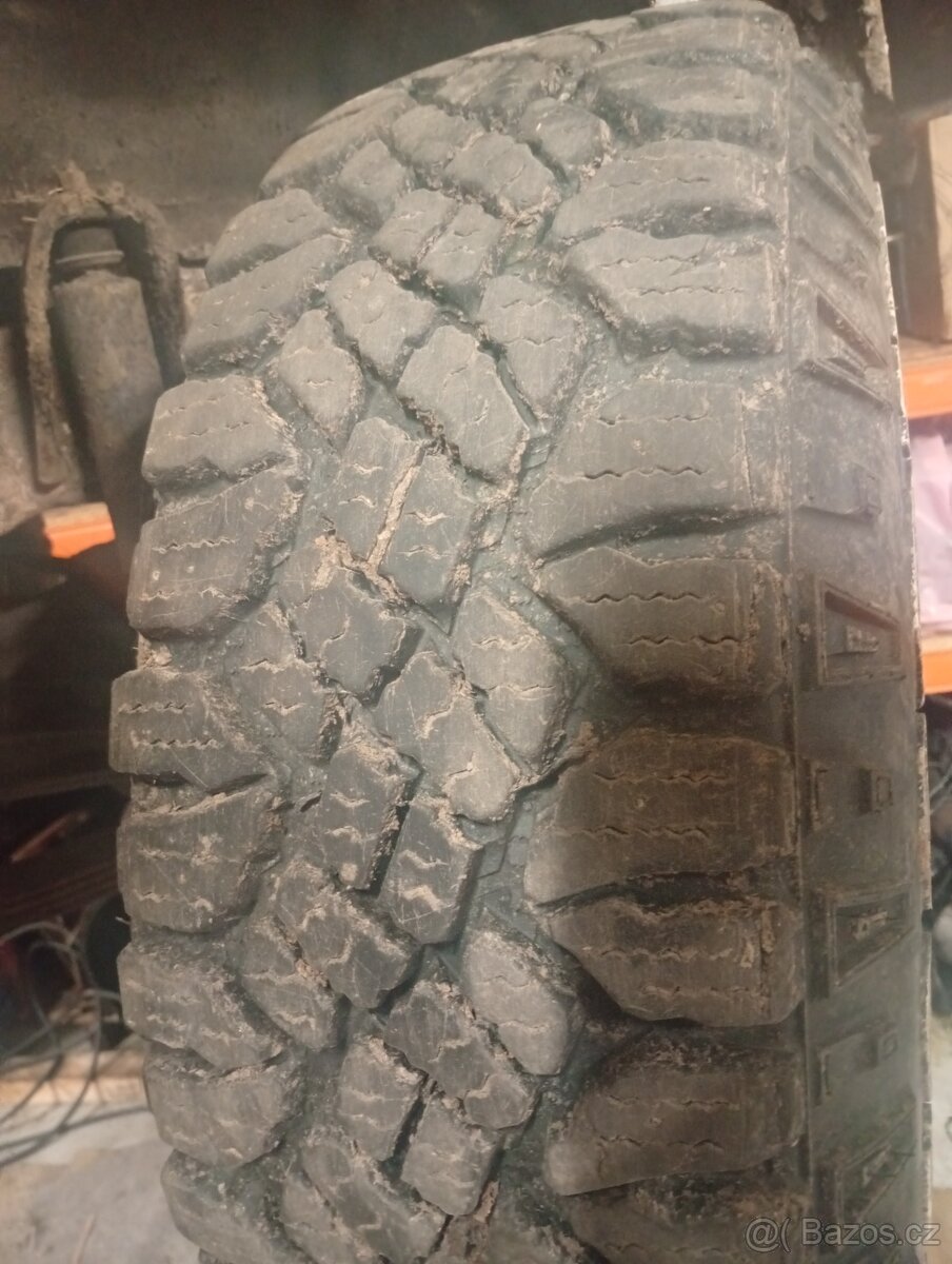 Prodám pneu Goodyear Wrangler