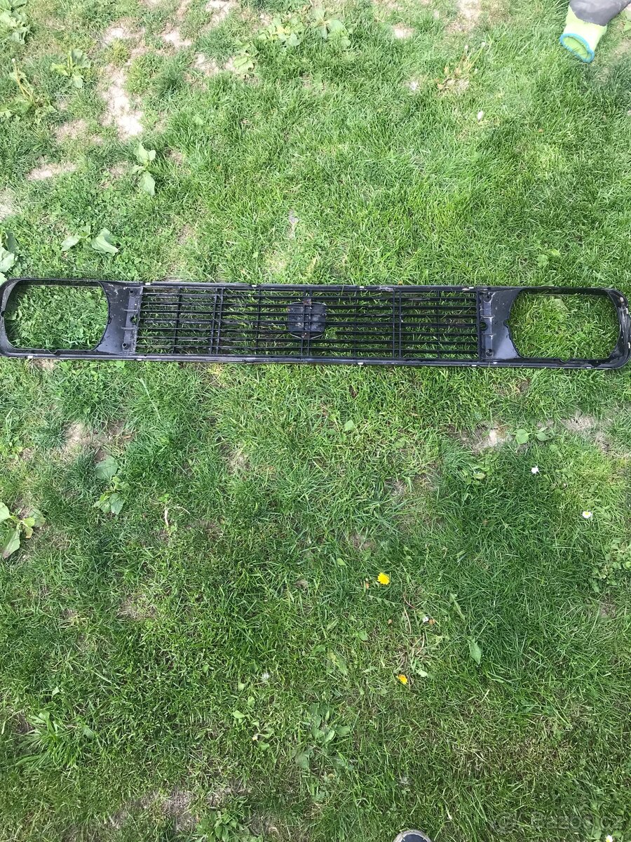 Maska Moskvič 2140 - 2