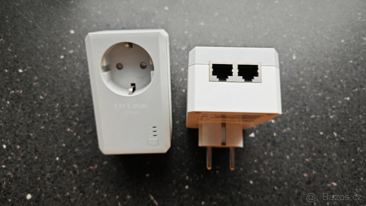 Adaptér pro rozvod internetu po síti 220 V TP-Link TL-PA4020 - 2
