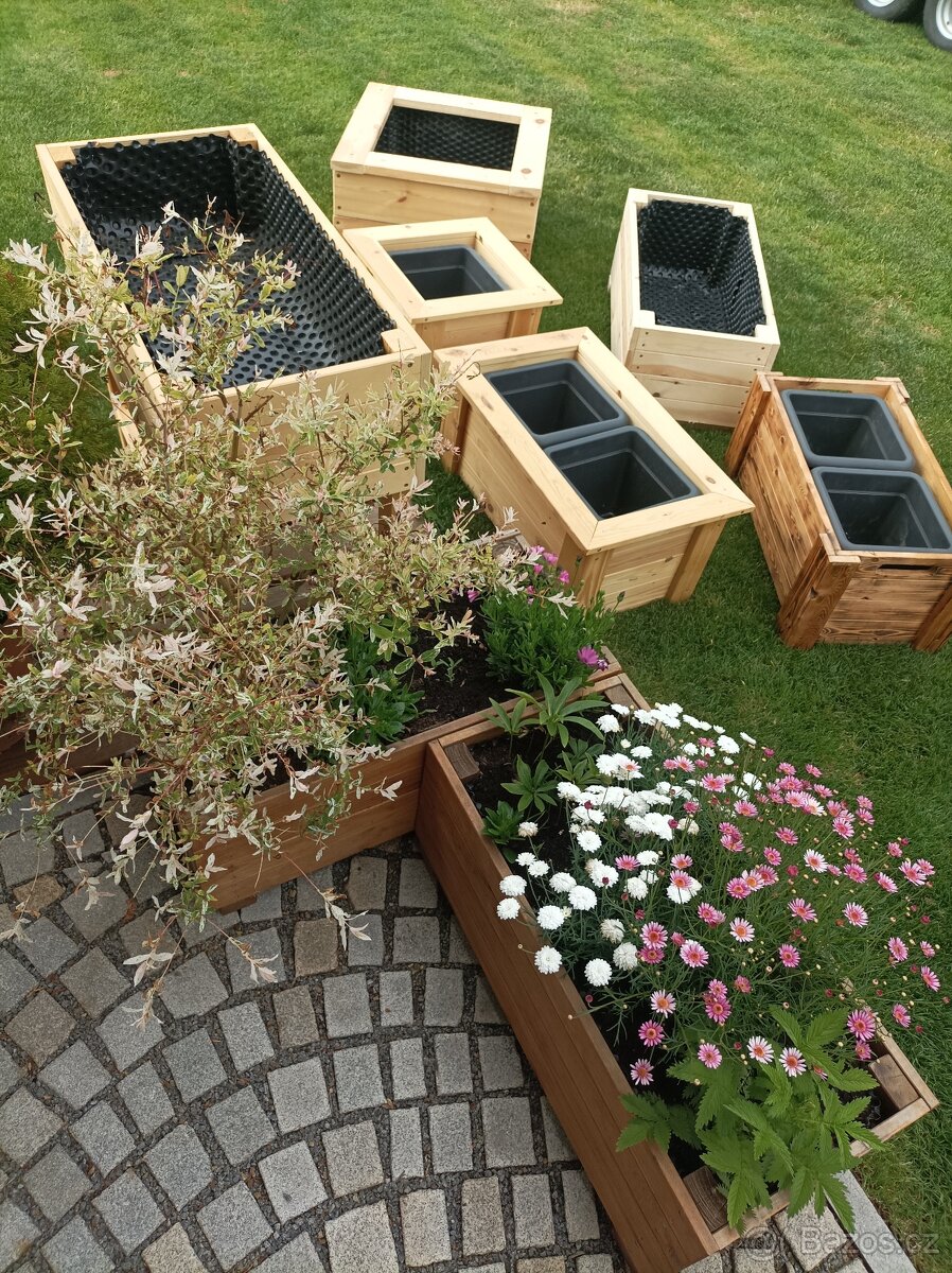 Vyvýšený záhon, květináč, truhlík skladem - 2