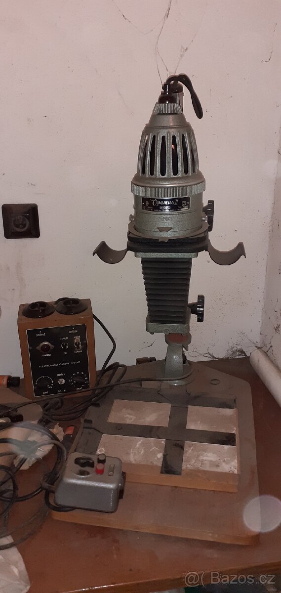 Zvětšovací přístroj Opemus 2 s příslušenstvím - 2