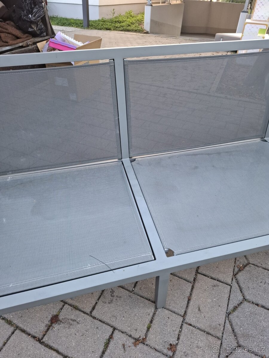 Zahradni lavicka - 2