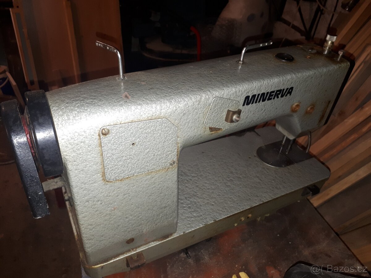 Šicí stroj MINERVA 72113-101 - 2