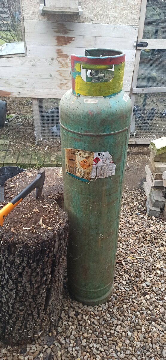 Prodám plynovou láhev - 2